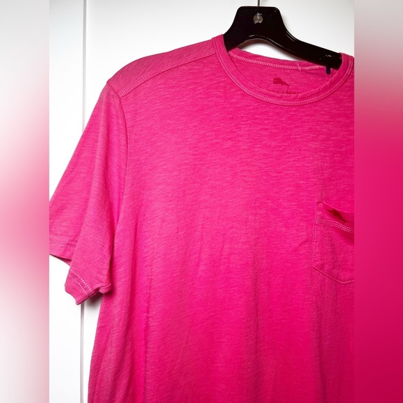 Tommy Bahama Men's Bali Beach Crew Short Sleeve Festival pink T-Shirt Medium - Picture 3 of 7